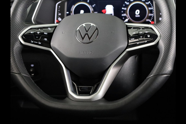 Volkswagen Tiguan 1.4 TSI eHybrid R-Line Business+ 245 pk Automaat (DSG) | Navigatie | Panoramadak | Parkeersensoren (Park assist) | Rondomzicht camera | Lederen bekleding | Elektr. voorstoelen met memory | R-Line |