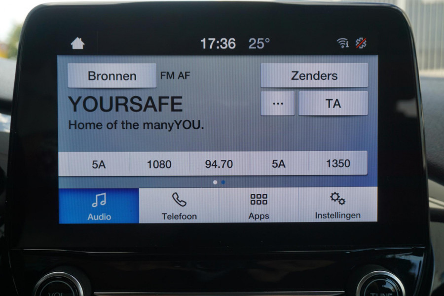 Ford Fiesta 1.0 EcoBoost95PK Connected/Navigatie/Cruisecontrol /1e Eigenaar.