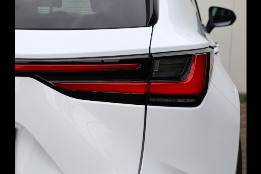 Lexus NX 450h+ AWD F Sport Line | Adaptief onderstel | 360 camera | Stoel