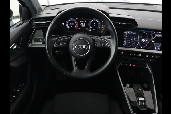 Audi A3 35 TFSI Business Edition | Sportstoelen | Carplay | Navigatie | Virtual Cockpit | Climate control | Parkeerhulp | Cruise control