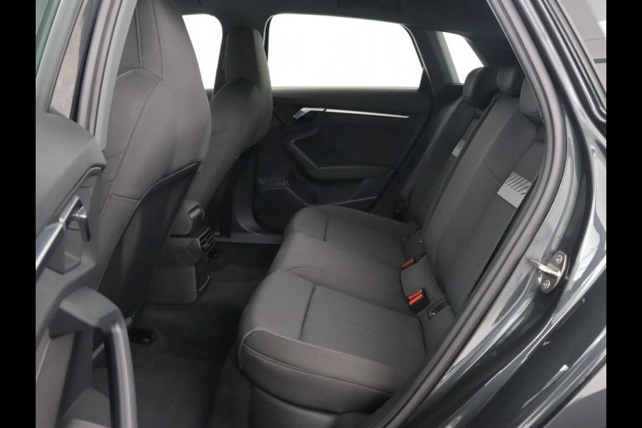 Audi A3 35 TFSI Business Edition | Sportstoelen | Carplay | Navigatie | Virtual Cockpit | Climate control | Parkeerhulp | Cruise control