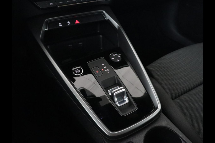 Audi A3 35 TFSI Business Edition | Sportstoelen | Carplay | Navigatie | Virtual Cockpit | Climate control | Parkeerhulp | Cruise control
