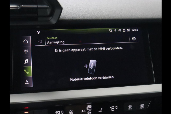 Audi A3 35 TFSI Business Edition | Sportstoelen | Carplay | Navigatie | Virtual Cockpit | Climate control | Parkeerhulp | Cruise control