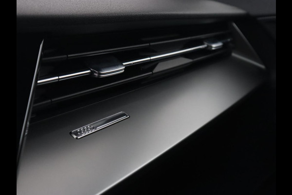 Audi A3 35 TFSI Business Edition | Sportstoelen | Carplay | Navigatie | Virtual Cockpit | Climate control | Parkeerhulp | Cruise control