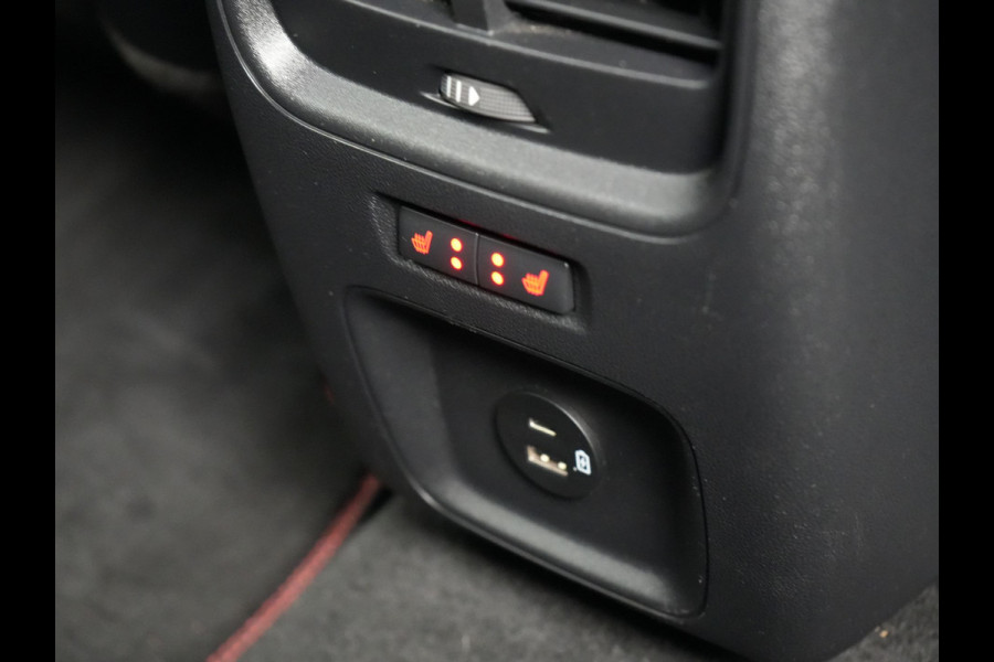 Ford Kuga 2.5 ST-Line X Plug in Hybrid 225pk Dealer O.H PHEV | Head up | Adaptive Cruise | 360 camera | Alcantara Sportstoelen Verwarmd | Apple Carplay | Sportstuur Verwarmd |  Navigatie | Virtual | DAB