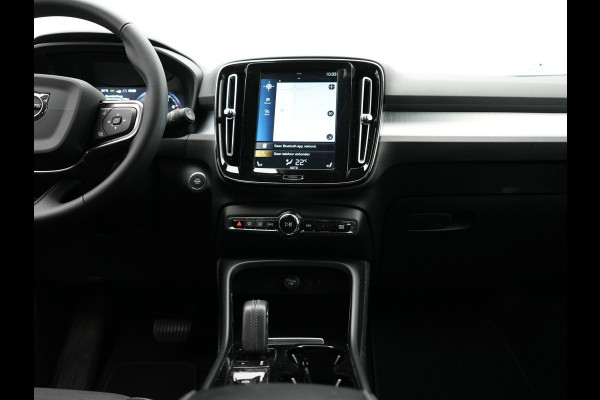 Volvo XC40 T4 Momentum Automaat 191pk Dealer O.H | Adaptive Cruise | Harman Kardon | Camera | Lederen Sportstoelen Verwarmd | LED | Pilot Assist |  Navigatie | Virtual | DAB |