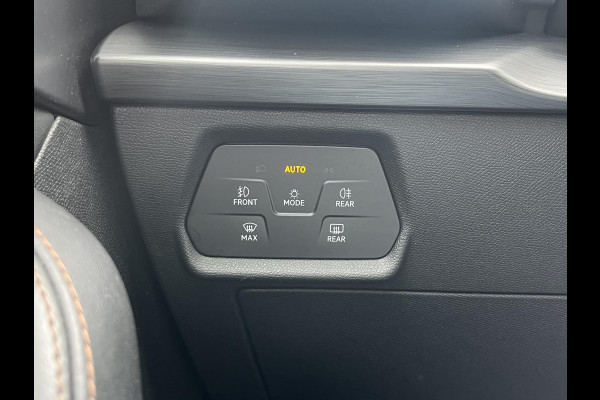 CUPRA Formentor 1.4 e-Hybrid VZ Performance PHEV 245pk | Wegklapbare trekhaak | Leder | Stoelverwarming | Virtual cockpit | 360° camerasysteem | Adaptive cruise control