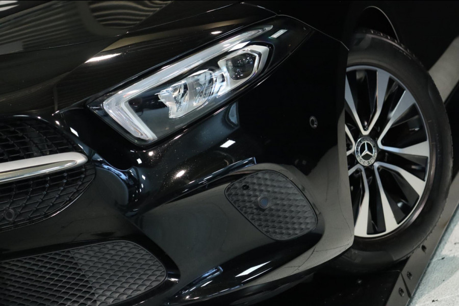 Mercedes-Benz A-Klasse 160 / NAP / PANODAK / CAMERA / CARPLAY / WIDE SCREEN