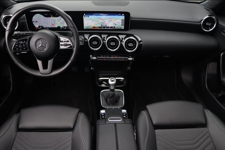 Mercedes-Benz A-Klasse 160 / NAP / PANODAK / CAMERA / CARPLAY / WIDE SCREEN