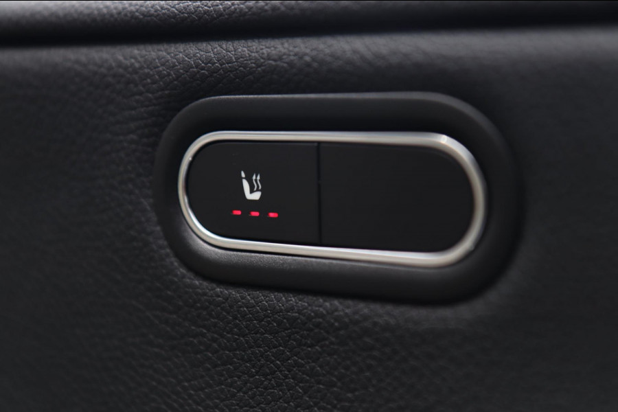 Mercedes-Benz A-Klasse 160 / NAP / PANODAK / CAMERA / CARPLAY / WIDE SCREEN