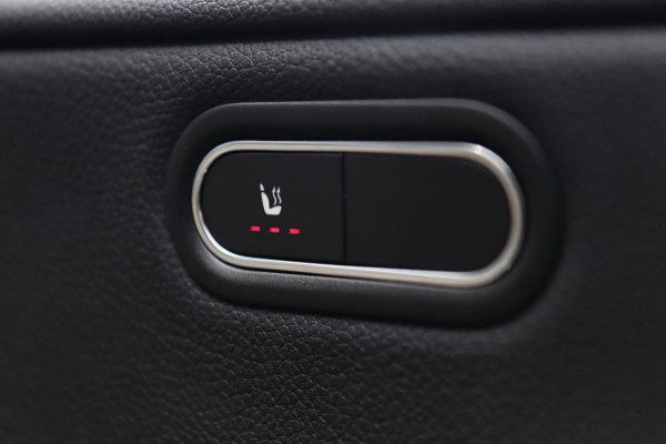 Mercedes-Benz A-Klasse 160 / NAP / PANODAK / CAMERA / CARPLAY / WIDE SCREEN