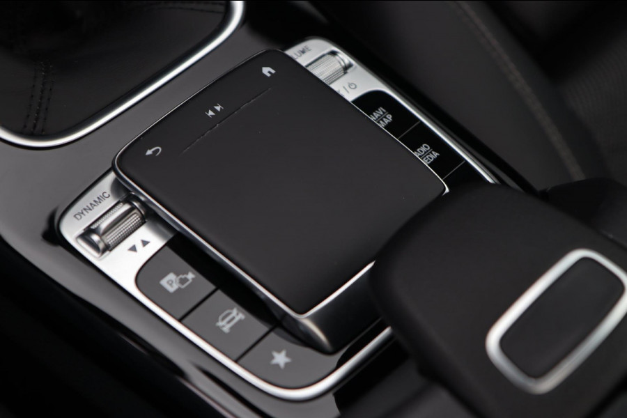 Mercedes-Benz A-Klasse 160 / NAP / PANODAK / CAMERA / CARPLAY / WIDE SCREEN