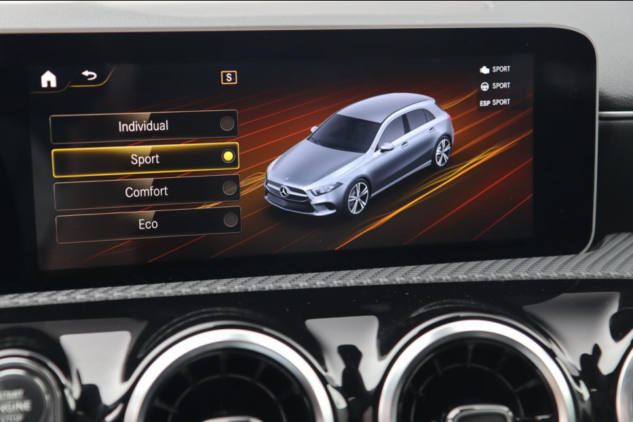 Mercedes-Benz A-Klasse 160 / NAP / PANODAK / CAMERA / CARPLAY / WIDE SCREEN