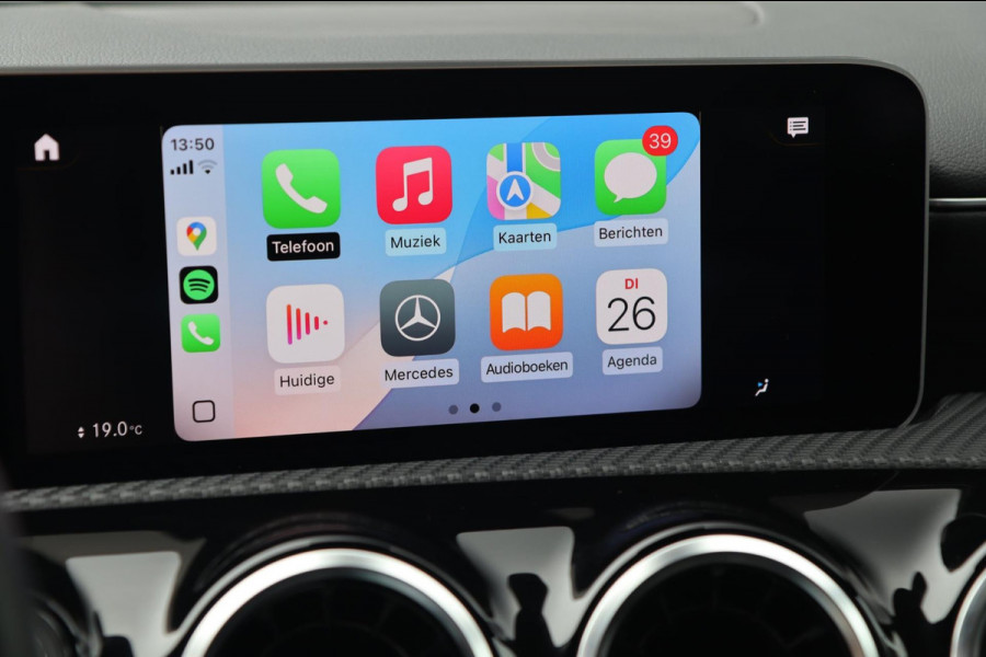 Mercedes-Benz A-Klasse 160 / NAP / PANODAK / CAMERA / CARPLAY / WIDE SCREEN