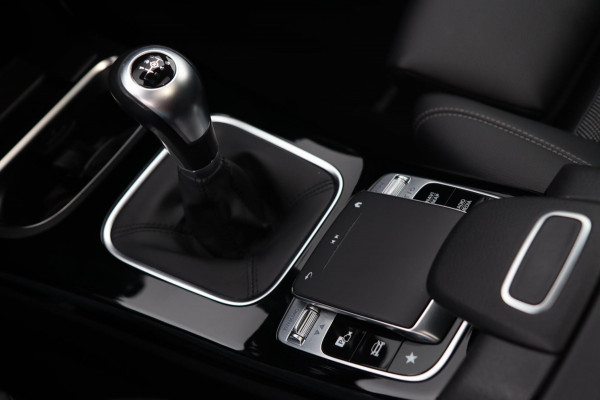 Mercedes-Benz A-Klasse 160 / NAP / PANODAK / CAMERA / CARPLAY / WIDE SCREEN