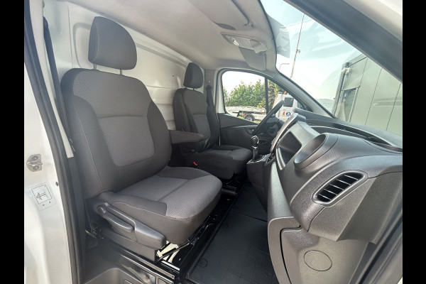 Renault Trafic 2.0 dCi 146 PK AUTOMAAT / L1H1 / 1e EIG. / 2X SCHUIFDEUR / AIRCO / CRUISE / NAVI / BLUETOOTH