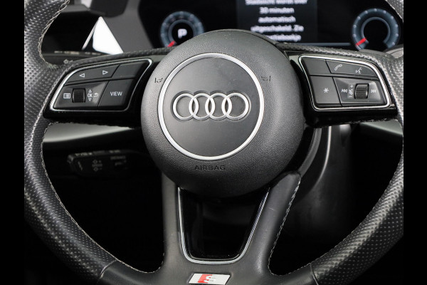 Audi A3 Limousine 30 TFSI S edition 110pk | 18 inch lichtmetalen velgen | Zwart dak | Verlengde garantie | Navigatie