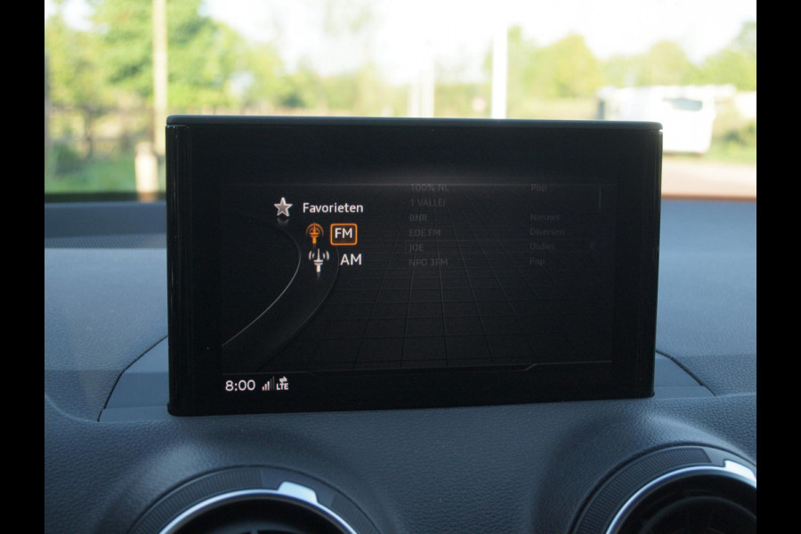 Audi Q2 30 TFSI S Edition | Apple Carplay | Camera |