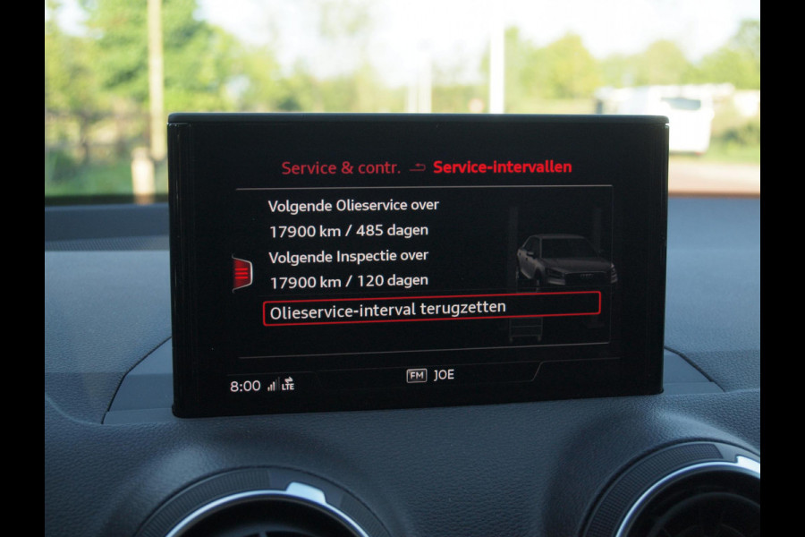 Audi Q2 30 TFSI S Edition | Apple Carplay | Camera |