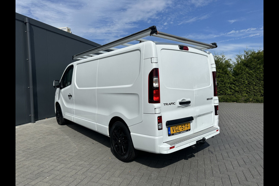 Renault Trafic 2.0 dCi 120 PK SPORT / L2H1 / 1e EIG. / LED / LM VELGEN / IMPERIAAL / TREKHAAK / CAMERA / NAVI / AIRCO / CRUISE