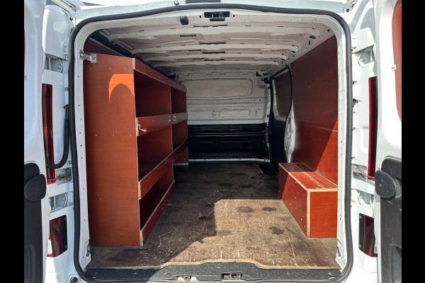 Renault Trafic 2.0 dCi 120 PK SPORT / L2H1 / 1e EIG. / LED / LM VELGEN / IMPERIAAL / TREKHAAK / CAMERA / NAVI / AIRCO / CRUISE