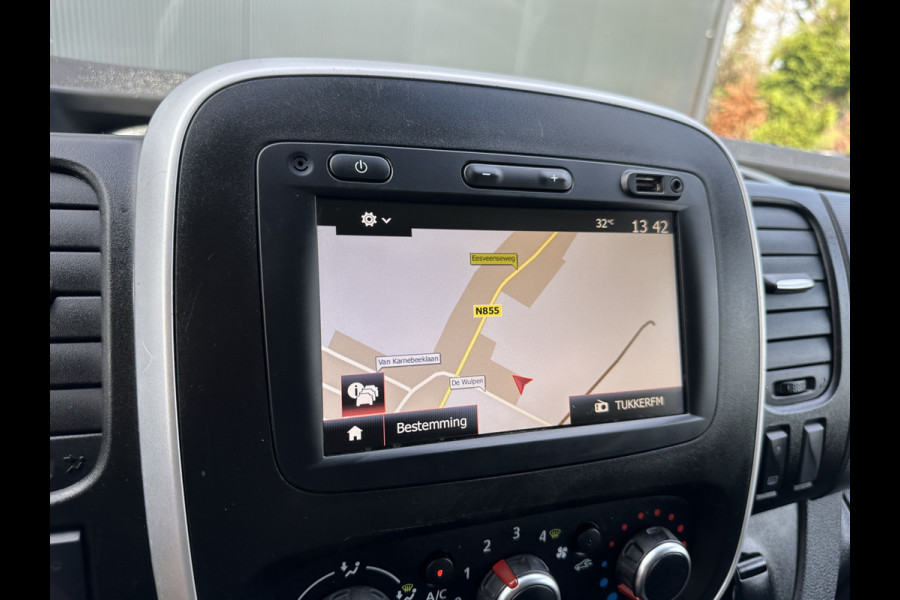 Renault Trafic 2.0 dCi 120 PK SPORT / L2H1 / 1e EIG. / LED / LM VELGEN / IMPERIAAL / TREKHAAK / CAMERA / NAVI / AIRCO / CRUISE