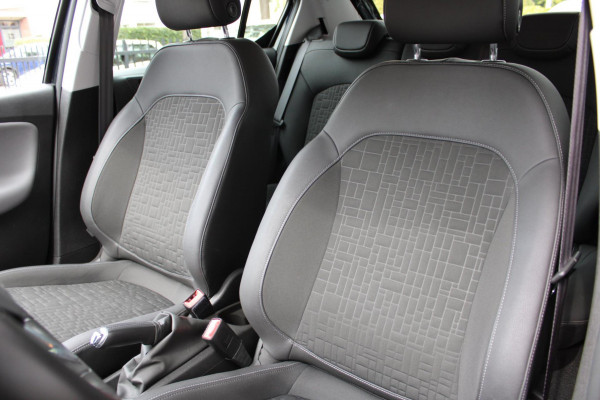 Opel Corsa 1.4 Online Edition Automaat Carplay Camera Nap