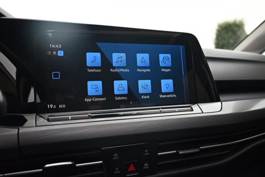 Volkswagen Golf 1.4 eHybrid Style 204 PK 1e Eig R-Line Adaptive Side-Assist Pano Massage 19''
