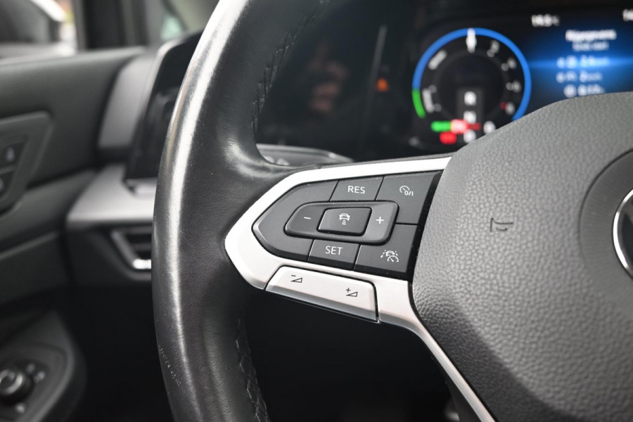 Volkswagen Golf 1.4 eHybrid Style 204 PK 1e Eig R-Line Adaptive Side-Assist Pano Massage 19''