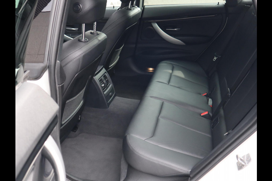BMW 3-serie Gran Turismo 320i High Executive M Sport | Panoramadak | Keyless entry | HIFi Systeem |