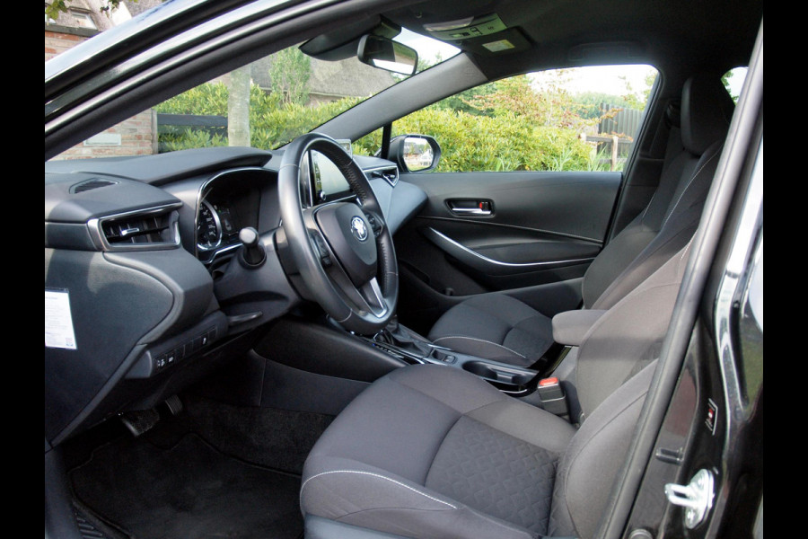 Toyota Corolla Touring Sports 1.8 Hybrid | Camera | Apple Carplay | Cruise Control | Navi |