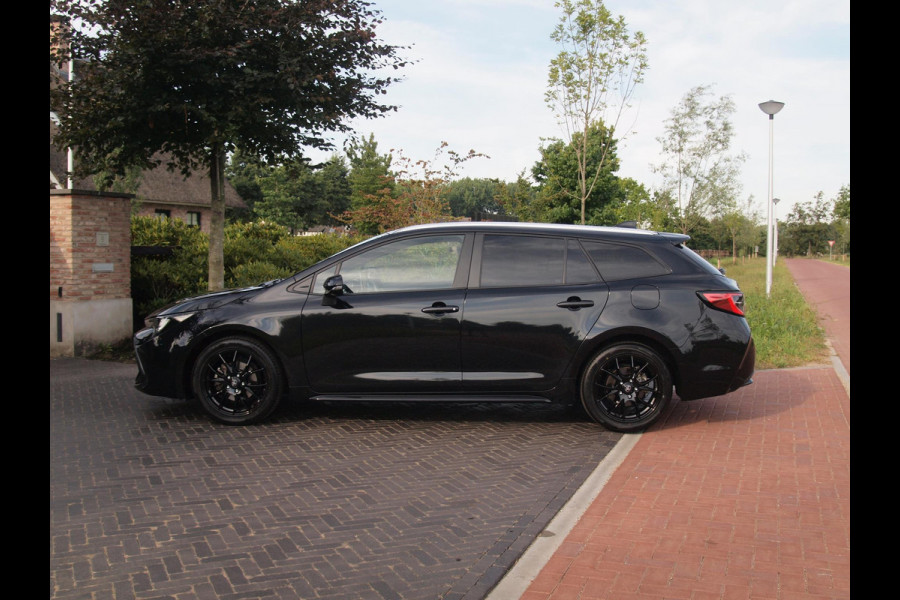 Toyota Corolla Touring Sports 1.8 Hybrid | Camera | Apple Carplay | Cruise Control | Navi |