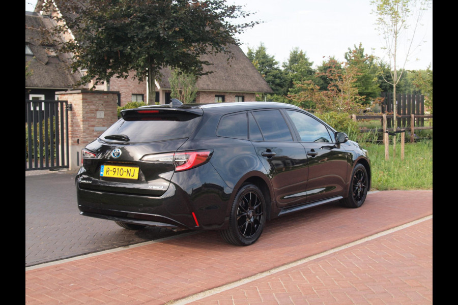 Toyota Corolla Touring Sports 1.8 Hybrid | Camera | Apple Carplay | Cruise Control | Navi |