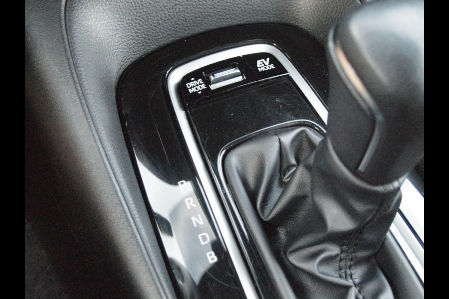 Toyota Corolla Touring Sports 1.8 Hybrid | Camera | Apple Carplay | Cruise Control | Navi |