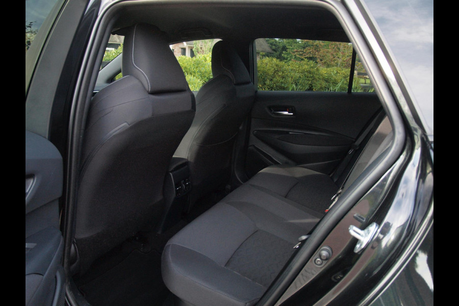 Toyota Corolla Touring Sports 1.8 Hybrid | Camera | Apple Carplay | Cruise Control | Navi |
