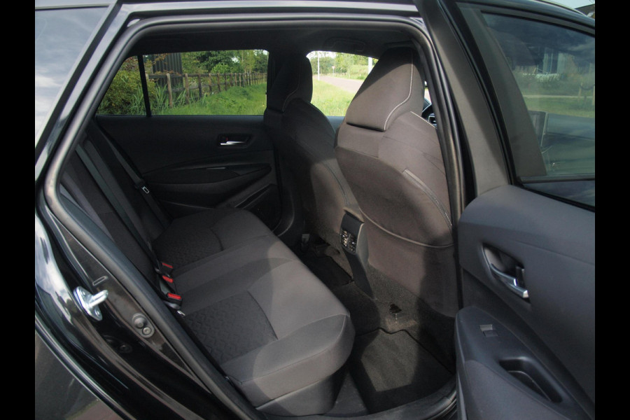 Toyota Corolla Touring Sports 1.8 Hybrid | Camera | Apple Carplay | Cruise Control | Navi |