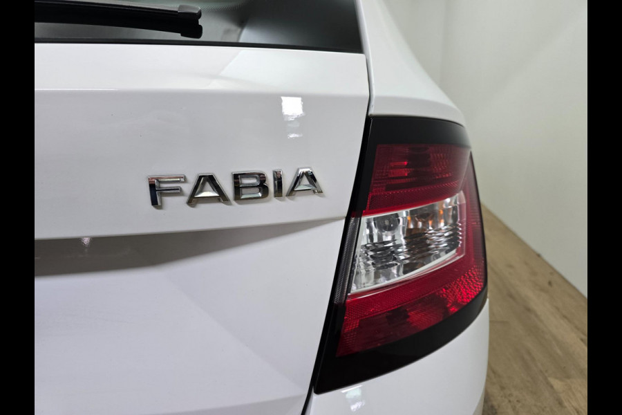 Škoda Fabia Combi Occasion 1.0 Active met airco en cruisecontrol | Bluetooth audio | Tweedehands Skoda kleine stationwagen | ALJ