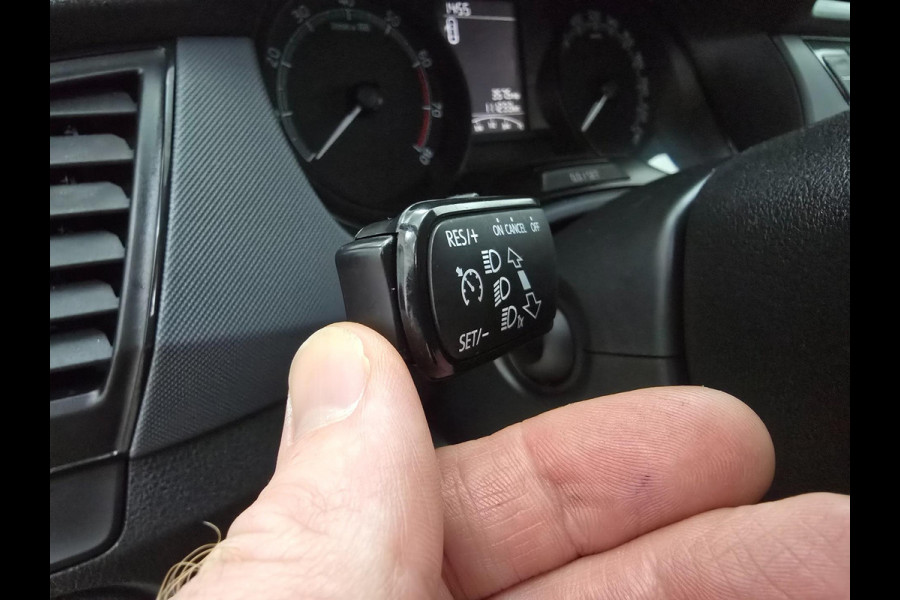 Škoda Fabia Combi Occasion 1.0 Active met airco en cruisecontrol | Bluetooth audio | Tweedehands Skoda kleine stationwagen | ALJ