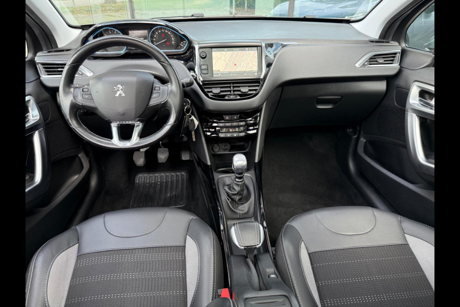 Peugeot 2008 1.2 Turbo 130pk Allure Premium - Panoramadak - Navigatie - Org.NL