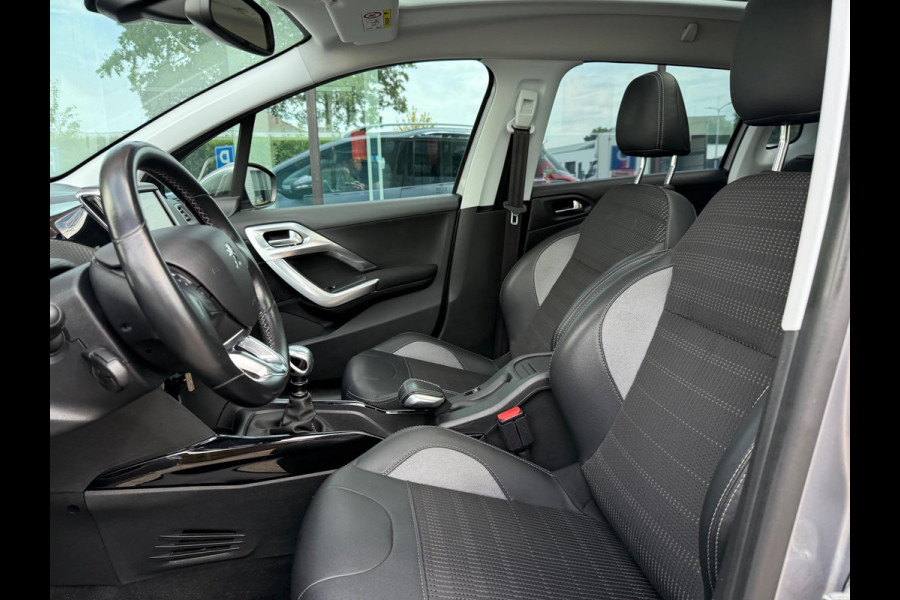 Peugeot 2008 1.2 Turbo 130pk Allure Premium - Panoramadak - Navigatie - Org.NL
