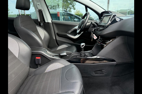 Peugeot 2008 1.2 Turbo 130pk Allure Premium - Panoramadak - Navigatie - Org.NL