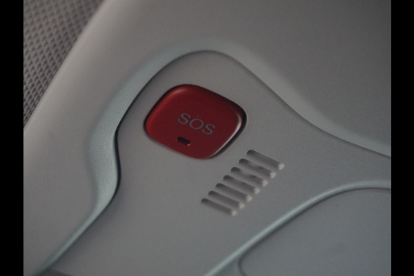 Jeep Renegade 1.0T Longitude Black Edition | All-season banden | Keyless | Carplay