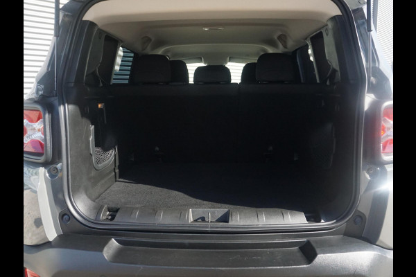 Jeep Renegade 1.0T Longitude Black Edition | All-season banden | Keyless | Carplay