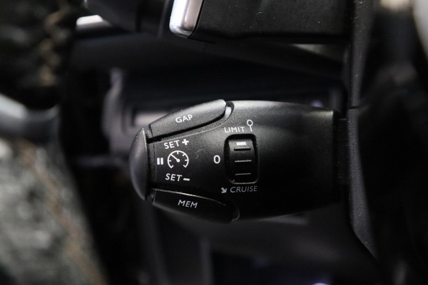 Peugeot 3008 1.6 e-THP GT Line Cruise/Climate Navi Panoramadak 165PK