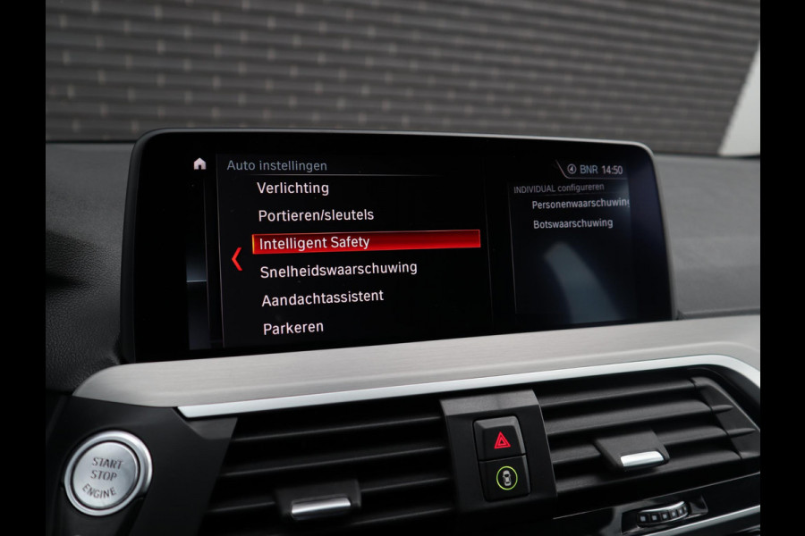 BMW X3 xDrive20i High Executive M Sport | Elektrische Trekhaak | HIFI Systeem | Sport Leder |
