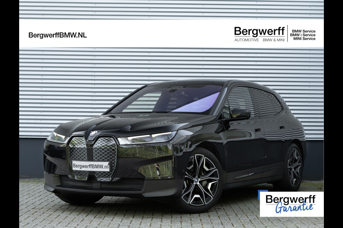BMW iX xDrive40 - Driving Ass Prof - Harman Kardon - Stoelventilatie BMW iX xDrive40 - Driving Ass Prof - Harman Kardon - Stoelventilatie