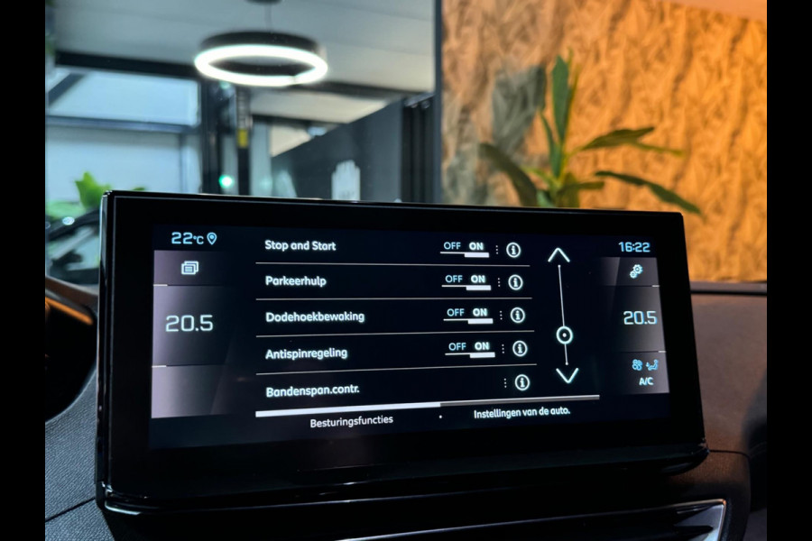 Peugeot 5008 1.2 PureTech GT-Line 7p. Garantie Trekhaak 360 Camera StoelVW Blindspot Elek Achterklep ACC Clima Navi Led Rijklaar