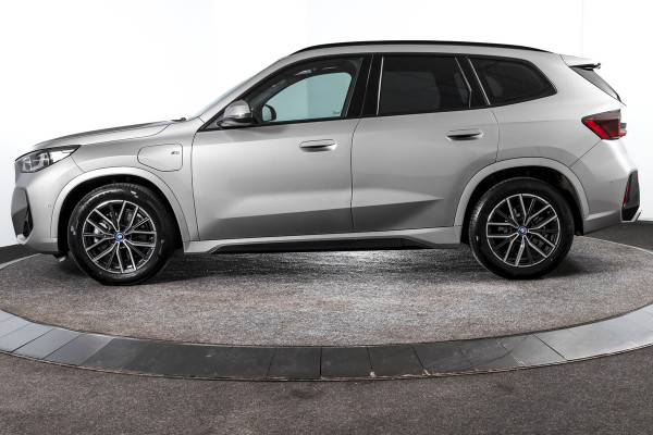 BMW X1 xDrive25e M-Sport | M Sportpakket | Premium Pack | Dig. Cockpit | Adapt. Cruise | PDC | Camera | NAV + App. Connect | ECC | Elek. Klep | LM 18" | 5688