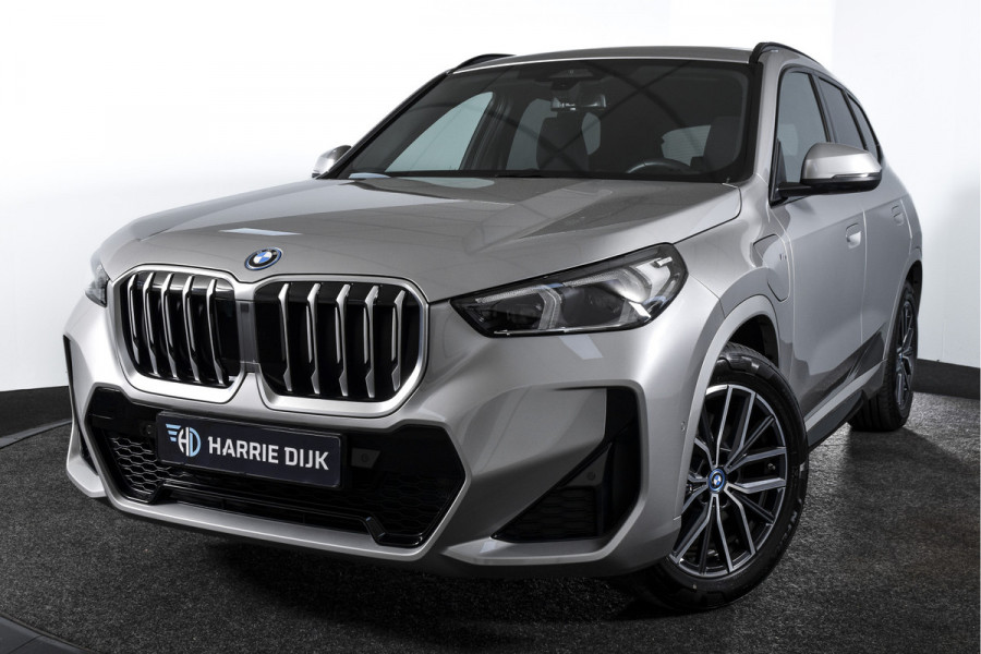BMW X1 xDrive25e M-Sport | M Sportpakket | Premium Pack | Dig. Cockpit | Adapt. Cruise | PDC | Camera | NAV + App. Connect | ECC | Elek. Klep | LM 18" | 5688