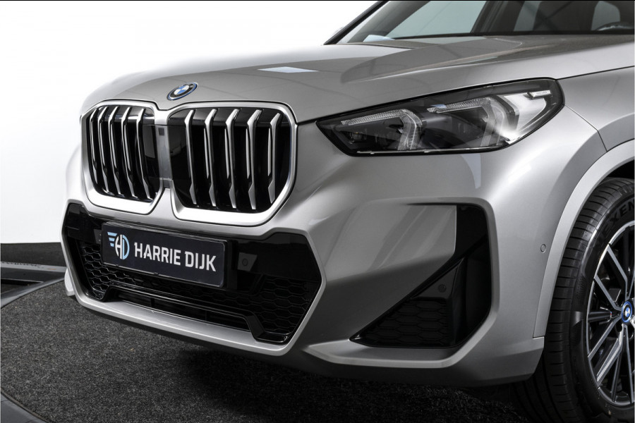 BMW X1 xDrive25e M-Sport | M Sportpakket | Premium Pack | Dig. Cockpit | Adapt. Cruise | PDC | Camera | NAV + App. Connect | ECC | Elek. Klep | LM 18" | 5688